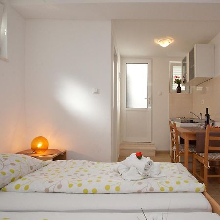 Downtown Spalato Private Rooms Экстерьер фото