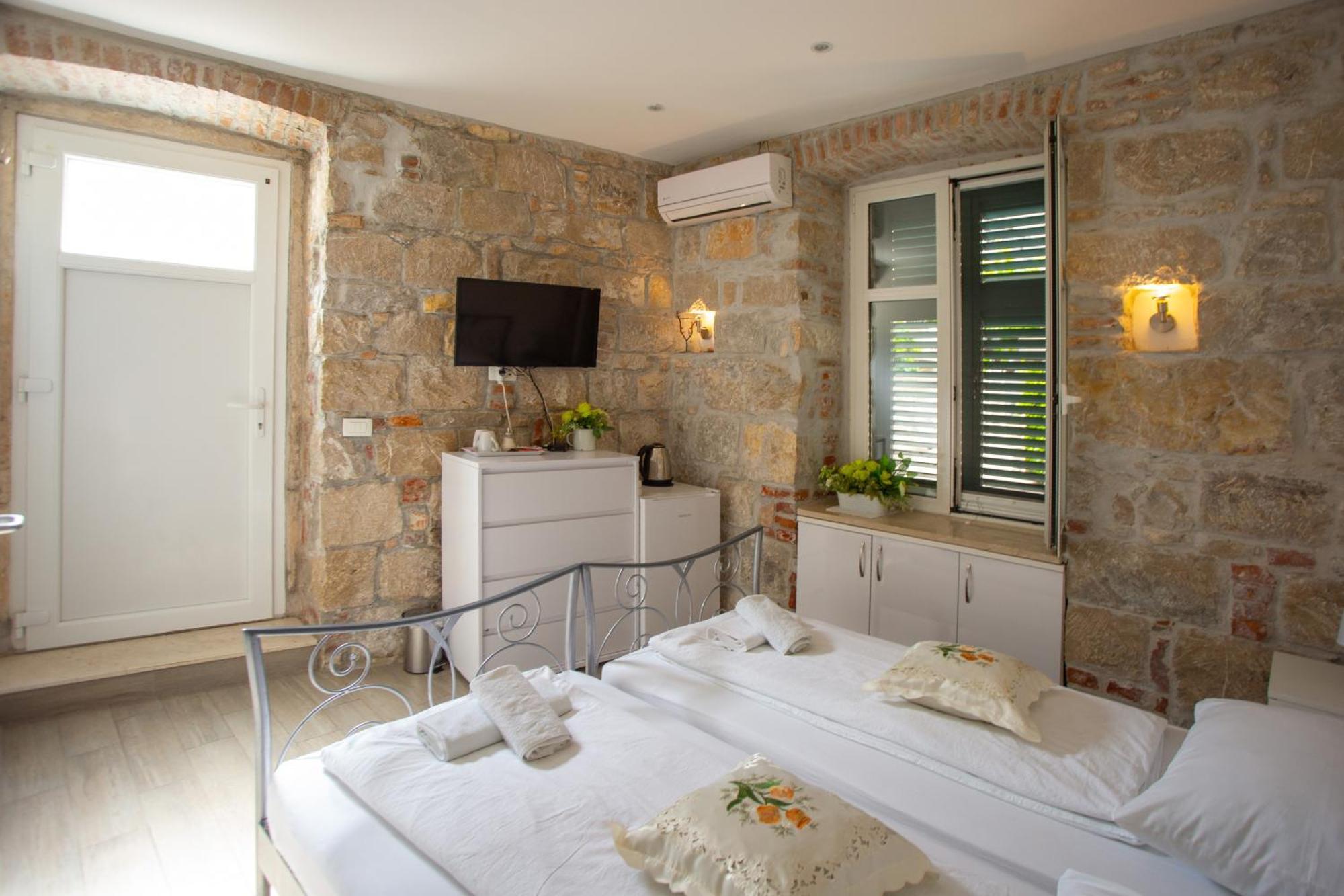 Downtown Spalato Private Rooms Экстерьер фото