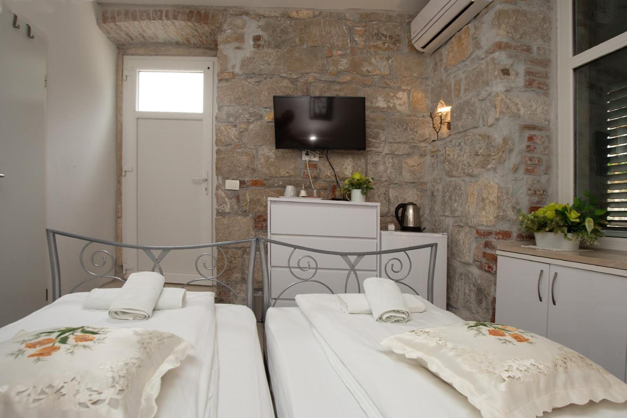 Downtown Spalato Private Rooms Экстерьер фото